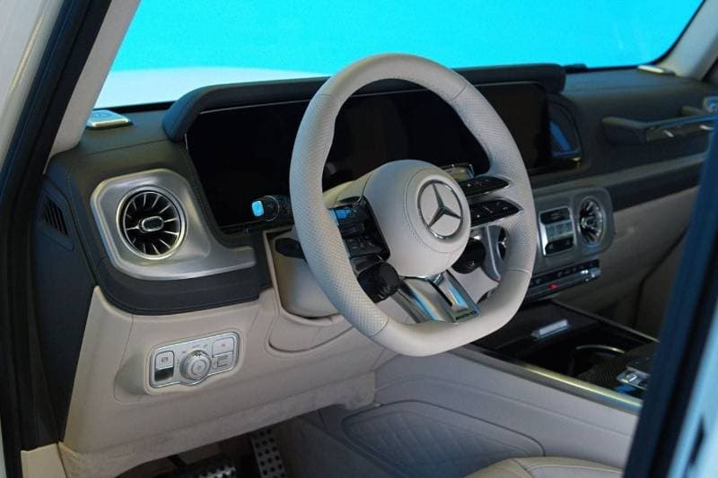2026 Mercedes Benz G63 AMG STANDARD thumbnail 7