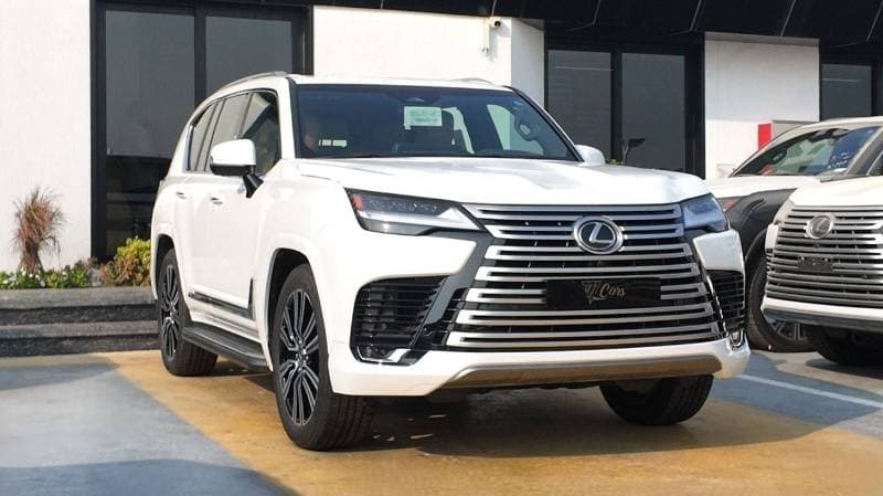 2026 Lexus LX600 SIGNATURE thumbnail 4