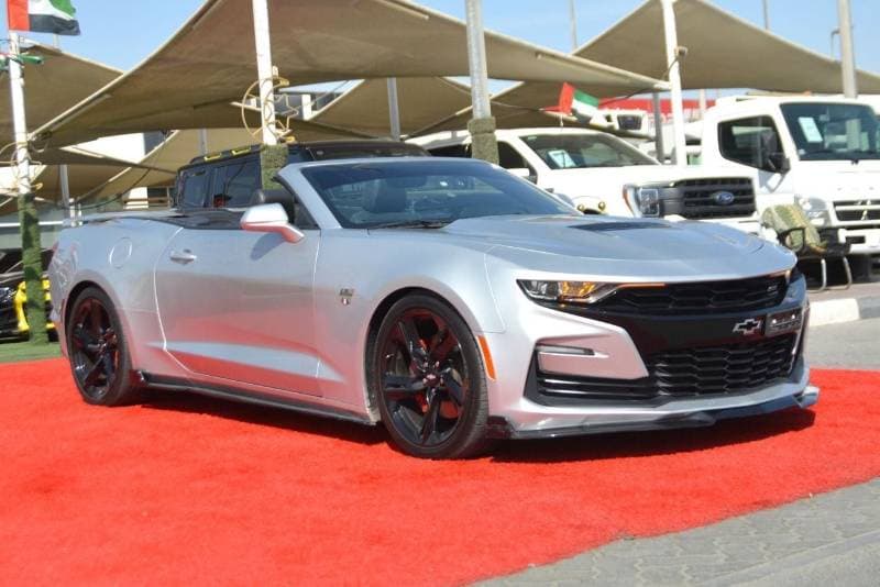 2019 Chevrolet Camaro SS thumbnail 3