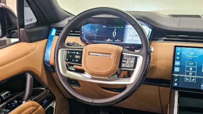 2026 Land Rover Range Rover HSE P400 thumbnail 4