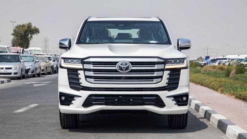 2026 Toyota Land Cruiser VXR thumbnail 3