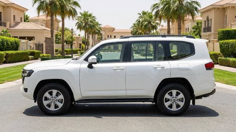2023 Toyota Land Cruiser GXR thumbnail 5