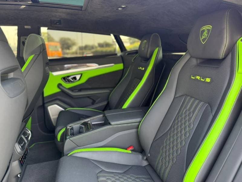 2024 Lamborghini Urus S thumbnail 4