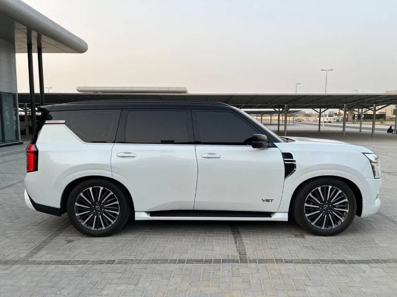2025 Nissan Patrol LE PLATINUM CITY thumbnail 6