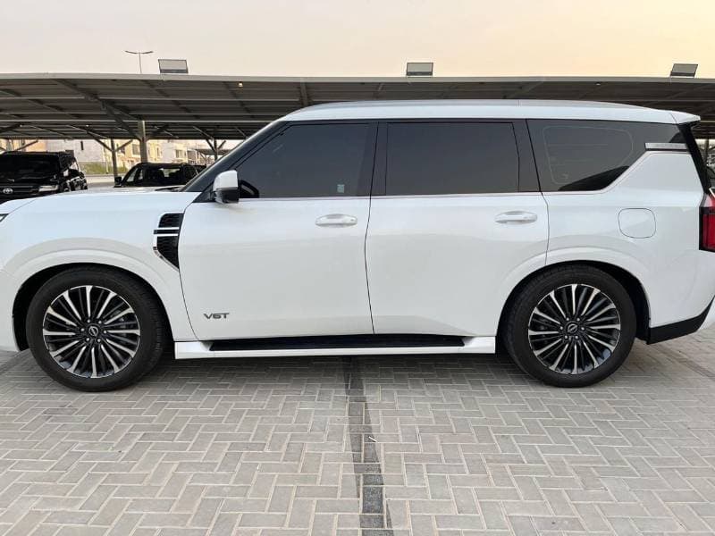 2025 Nissan Patrol LE PLATINUM CITY thumbnail 6
