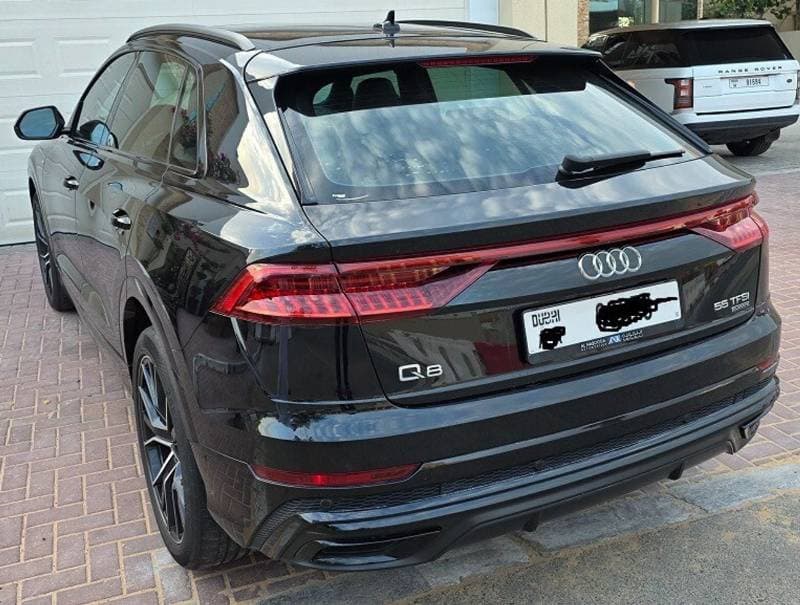 2021 Audi Q8 55 TFSI thumbnail 6