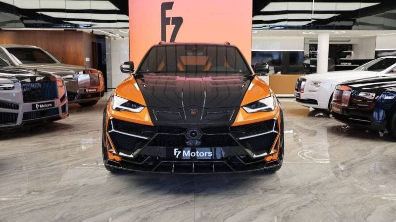 2021 Lamborghini Urus STANDARD thumbnail 2
