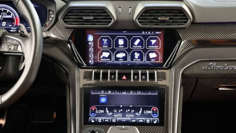 2021 Lamborghini Urus STANDARD thumbnail 7