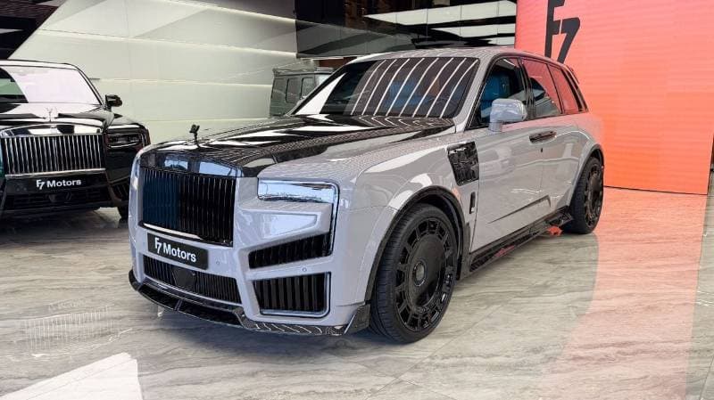 2026 Rolls Royce Cullinan BLACK BADGE thumbnail 3
