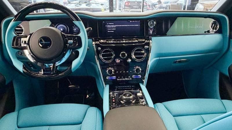 2026 Rolls Royce Cullinan BLACK BADGE thumbnail 5
