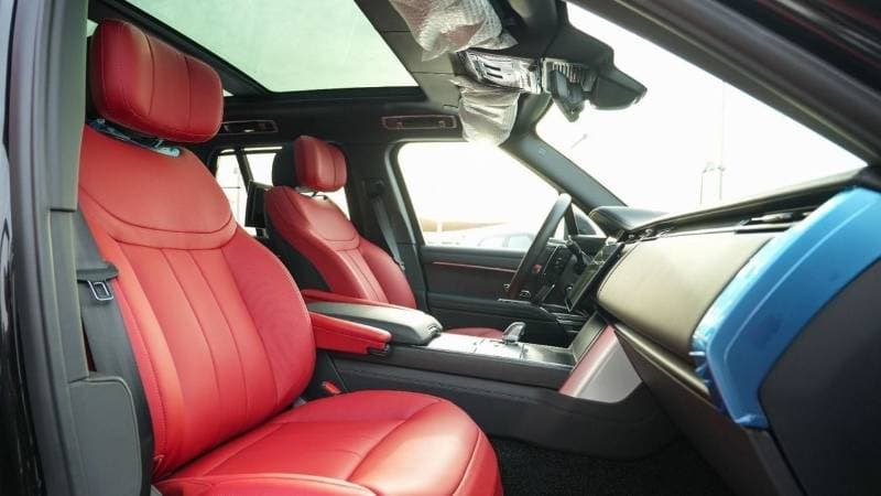 2026 Land Rover Range Rover AUTOBIOGRAPHY P530 thumbnail 8