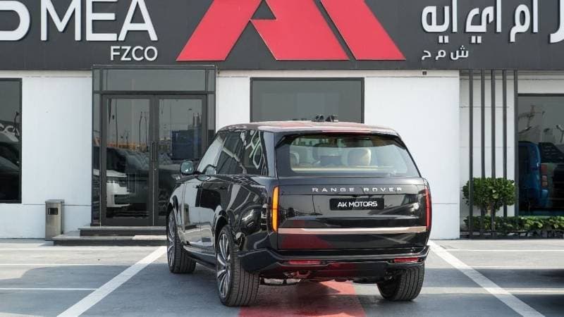 2026 Land Rover Range Rover SV SWB P615 thumbnail 4
