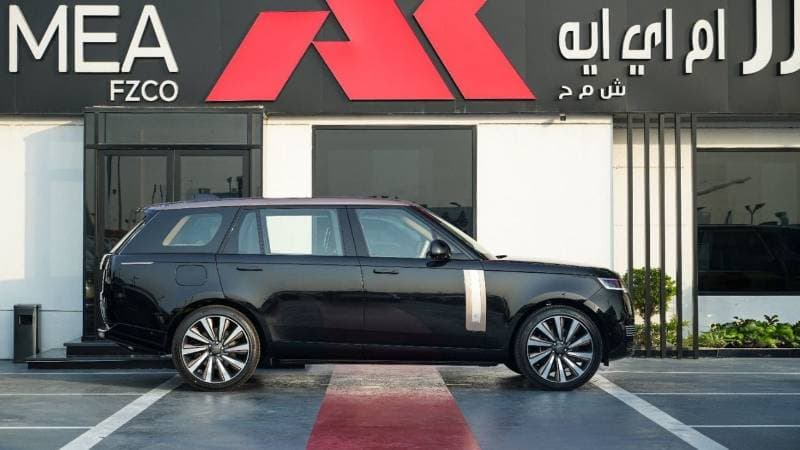 2026 Land Rover Range Rover SV LWB P615 thumbnail 7