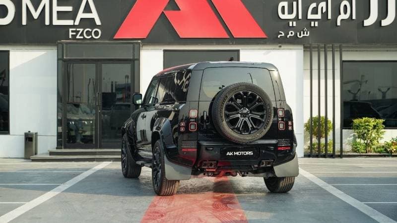 2026 Land Rover Defender Black Black OCTA P635 2026MY Export Only thumbnail 6