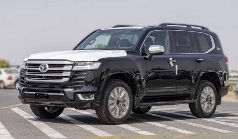 2026 Toyota Land Cruiser VXR thumbnail 4