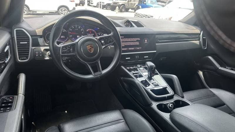 2022 Porsche Cayenne STANDARD thumbnail 7