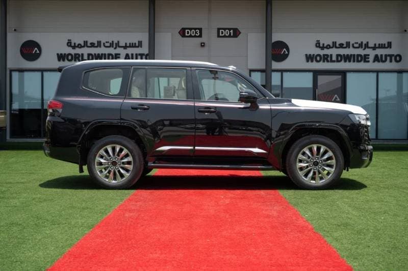 2026 Toyota Land Cruiser GXR thumbnail 3