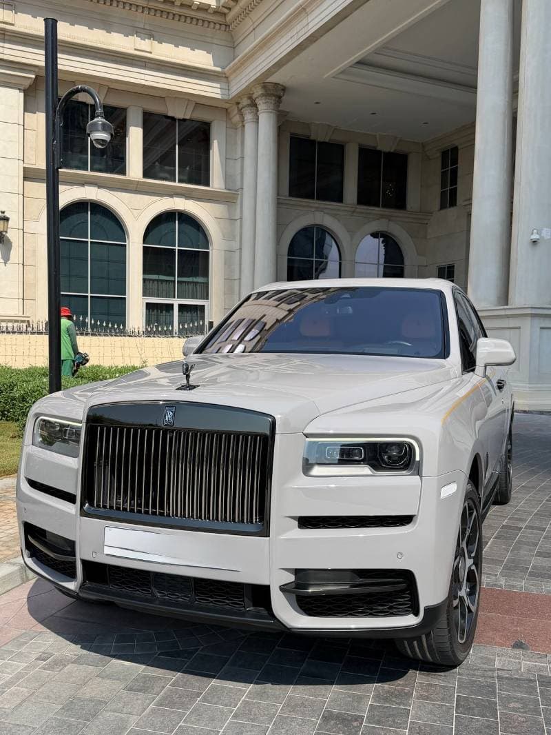 2022 Rolls Royce Cullinan BLACK BADGE thumbnail 2