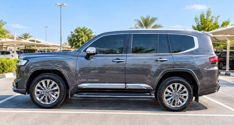 2022 Toyota Land Cruiser VXR thumbnail 5