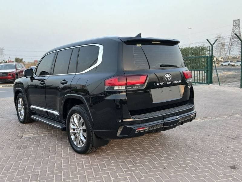2022 Toyota Land Cruiser GXR thumbnail 8