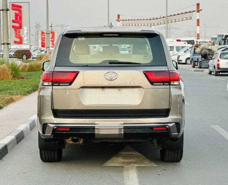 2022 Toyota Land Cruiser GXR thumbnail 8
