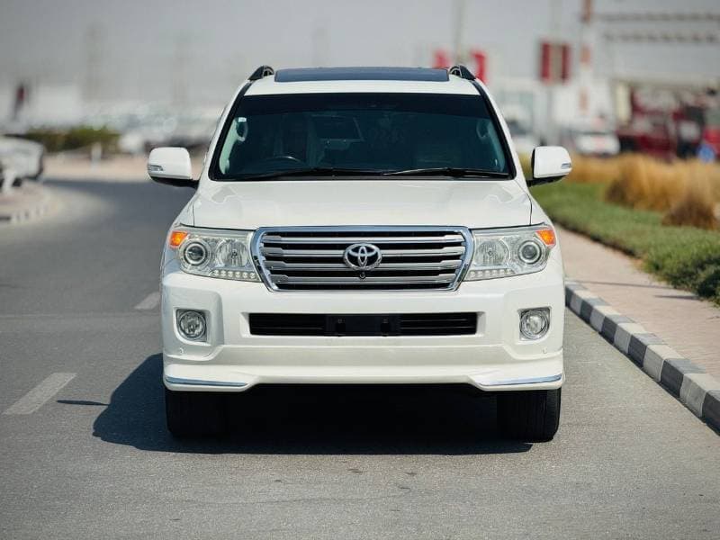 2013 Toyota Land Cruiser VXR thumbnail 5