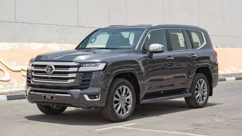 2025 Toyota Land Cruiser VXR thumbnail 2