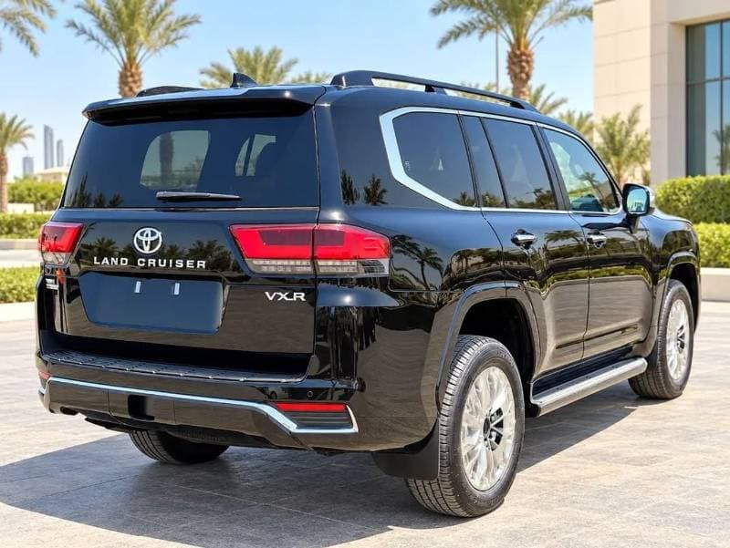2026 Toyota Land Cruiser VXR thumbnail 6