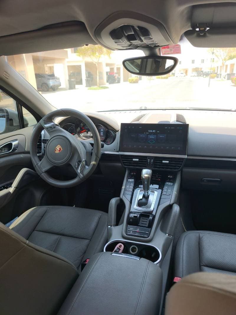 2013 Porsche Cayenne STANDARD thumbnail 6