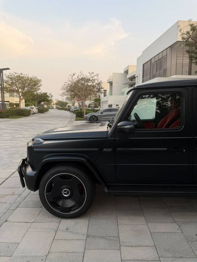 2025 Mercedes Benz G63 AMG STANDARD thumbnail 5