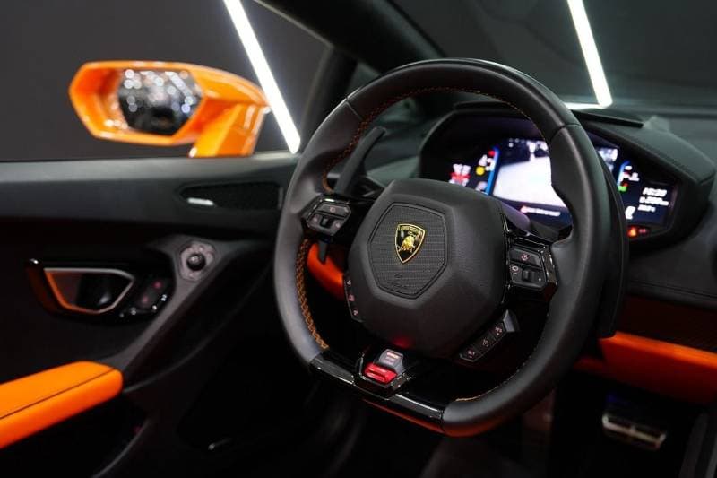 2023 Lamborghini Huracan EVO SPYDER thumbnail 5