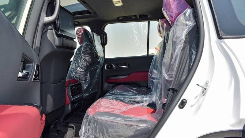 2024 Toyota Land Cruiser GR SPORT thumbnail 5