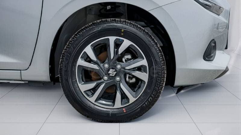 2026 Suzuki Swift GLX thumbnail 5