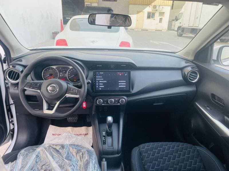 2021 Nissan Kicks SV thumbnail 4