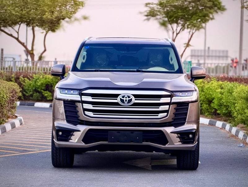 2022 Toyota Land Cruiser GXR thumbnail 6