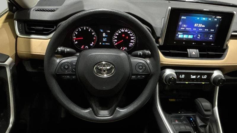 2024 Toyota RAV4 VX thumbnail 8