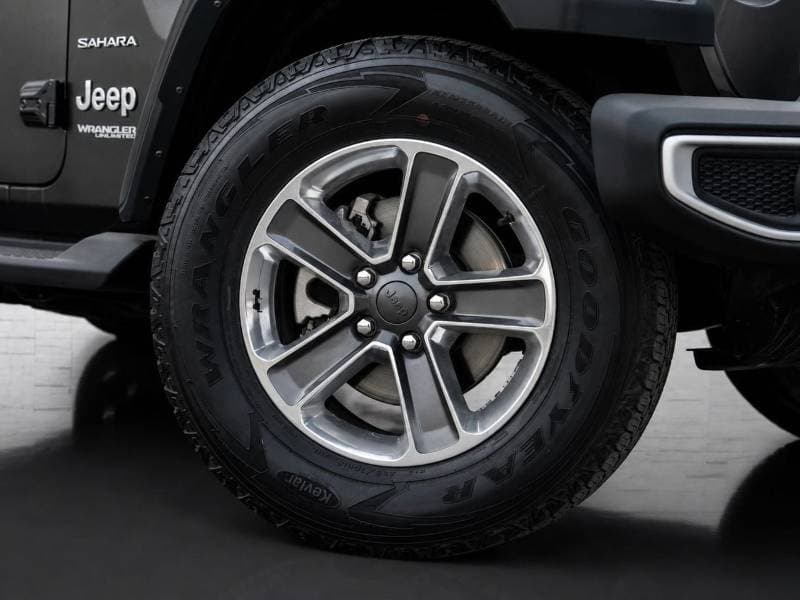 2022 Jeep Wrangler SAHARA thumbnail 5