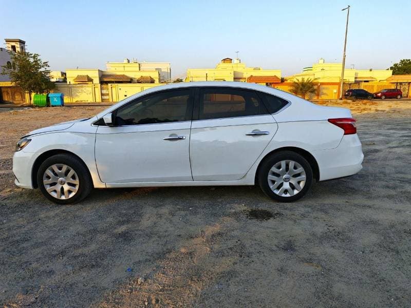 2017 Nissan Sentra S thumbnail 2