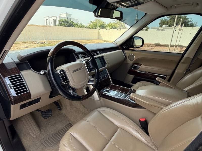 2014 Land Rover Range Rover HSE LE thumbnail 3