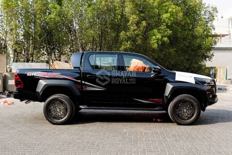 2026 Toyota Hilux GR SPORT thumbnail 8