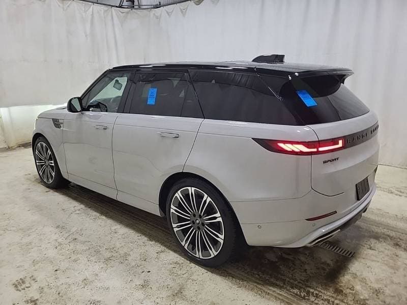 2025 Land Rover Range Rover Sport DYNAMIC SE P400 thumbnail 3