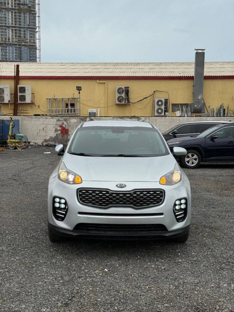 2018 Kia Sportage LX STANDARD thumbnail 2