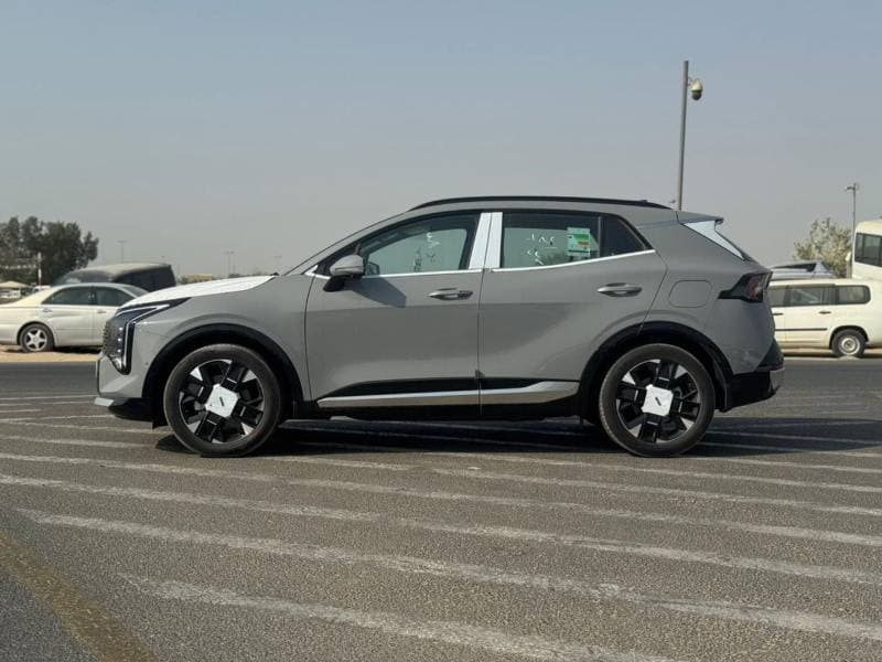 2026 Kia Sportage STANDARD thumbnail 2