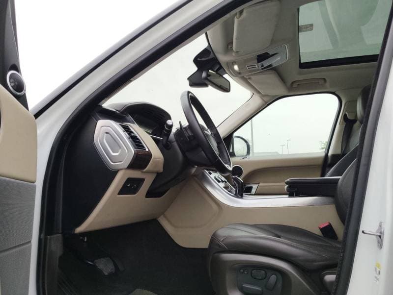 2014 Land Rover Range Rover Sport HSE thumbnail 8