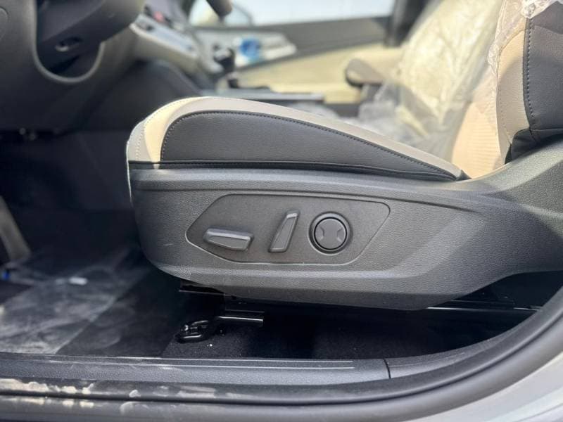 2026 Kia Sportage STANDARD thumbnail 8