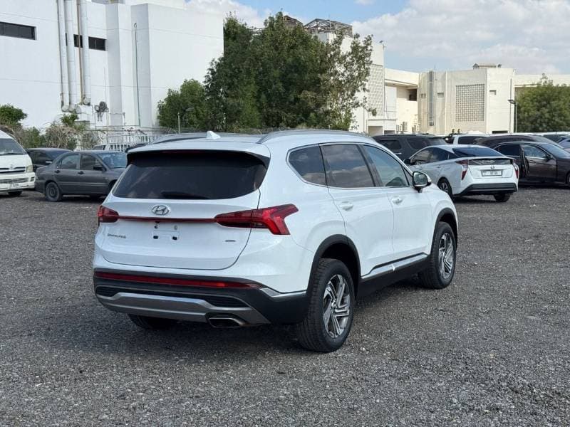 2021 Hyundai Santa Fe STANDARD thumbnail 6