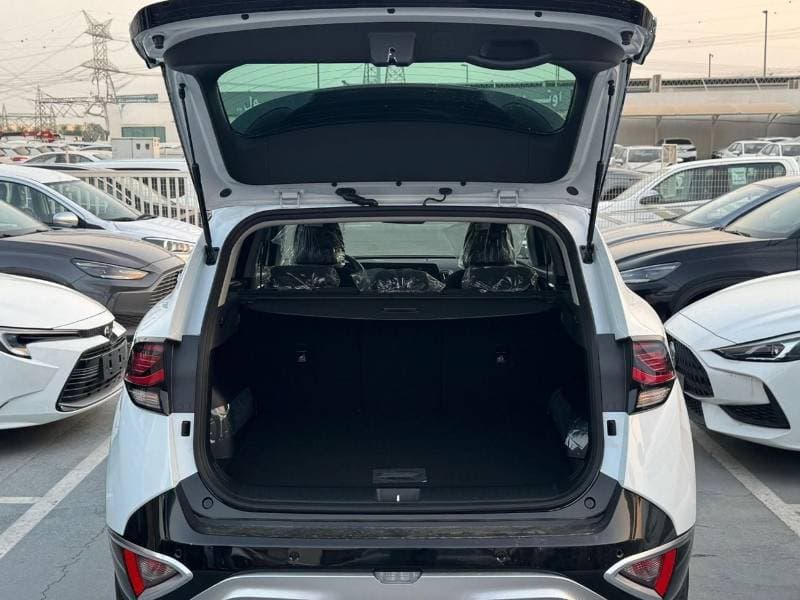 2025 Kia Sportage LX thumbnail 8
