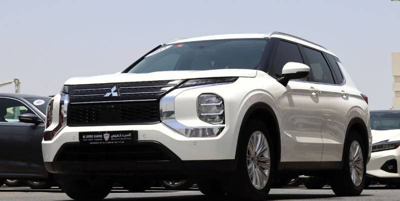 2023 Mitsubishi Outlander GLX MIDLINE thumbnail 3