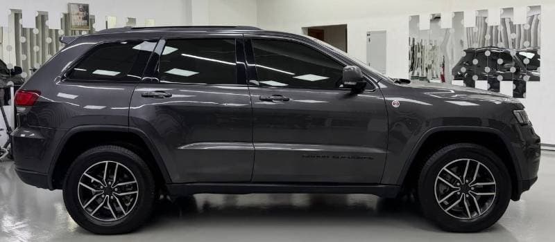 2019 Jeep Grand Cherokee TRAILHAWK thumbnail 5