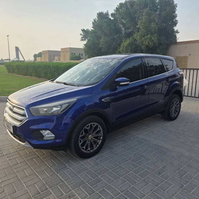 2018 Ford Escape SE thumbnail 2